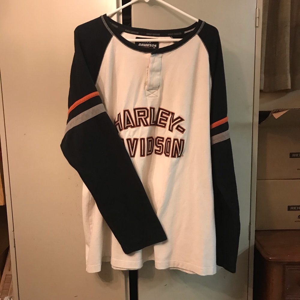 Men’s Harley Davidson long sleeved shirt